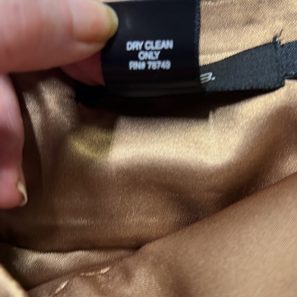 Arden B Tan Skirt with Gold Bow And Waistband - Picture 5 of 6